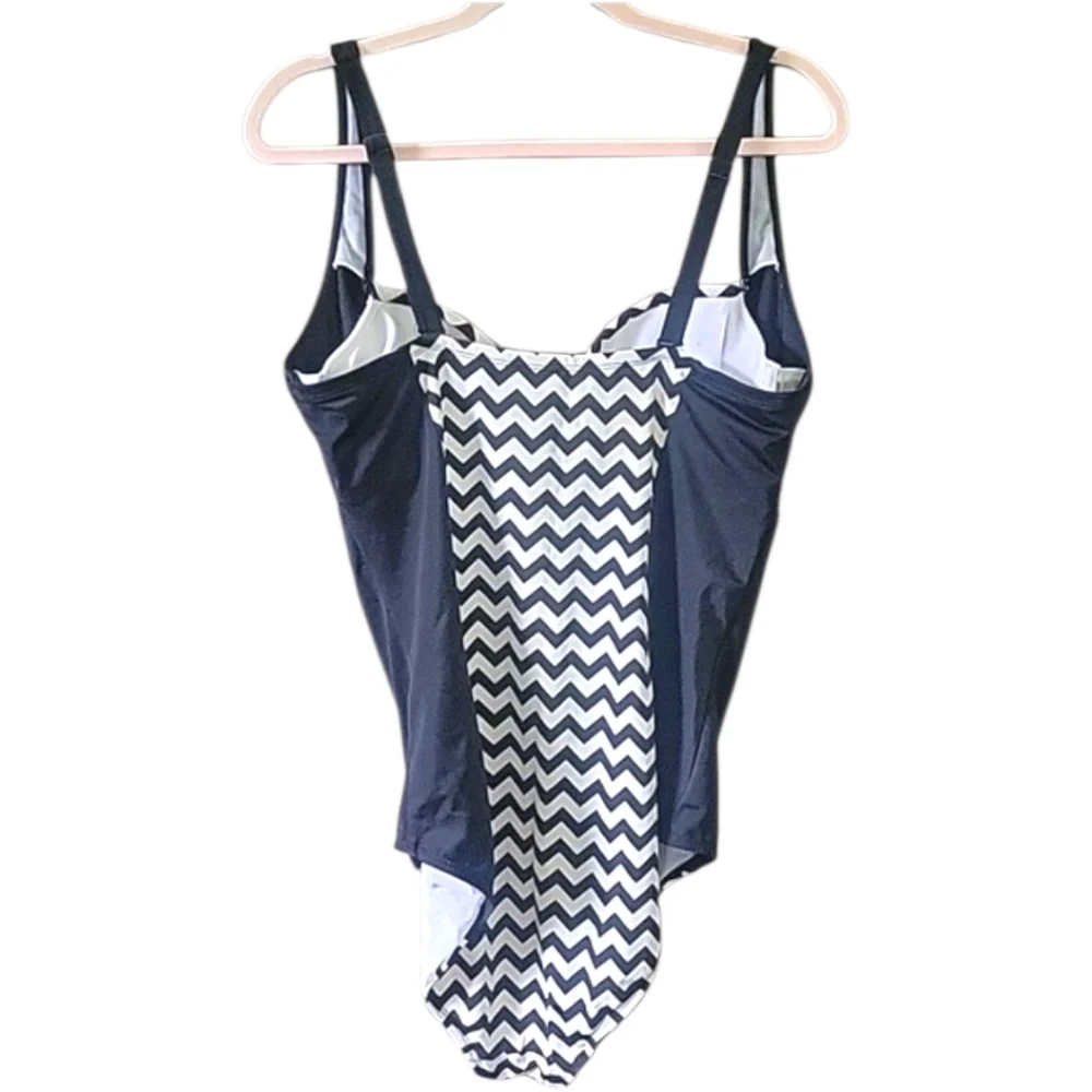 Torrid Cream and Black 1 Piece Swimsuit w Underwire & Padded Bust - Size 2 - Picture 5 of 10